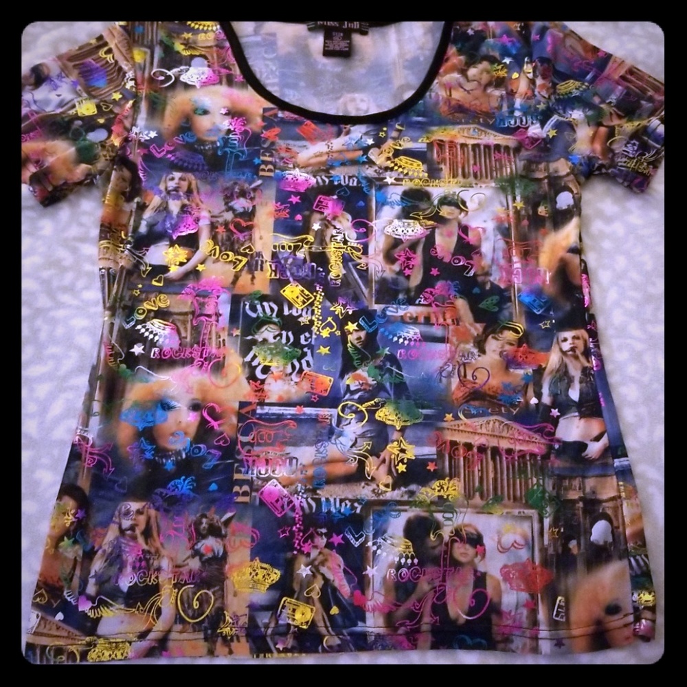Short sleeve printed top